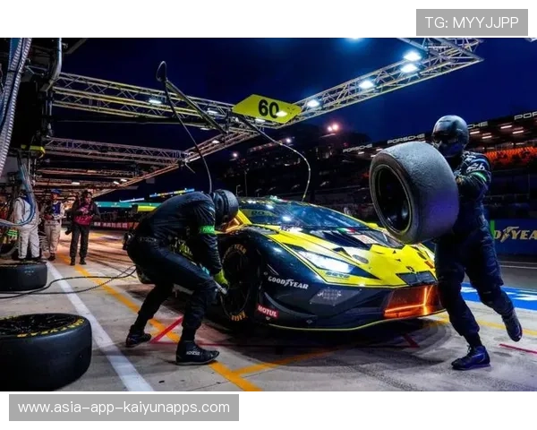 赛车极限压线不被处罚？揭秘赛场中的“巧技”与规则的边缘