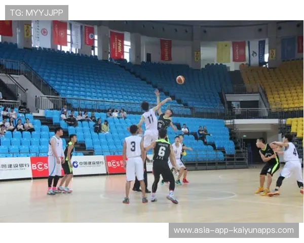 职业篮球比赛的直播技术：从标清到超清的演进。