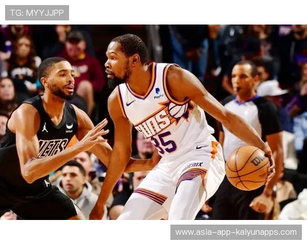 NBA“老东家复仇夜”:昔日核心首次带队回访前主场 NBA“老东家复仇夜”:昔日核心首次带队回访前主场